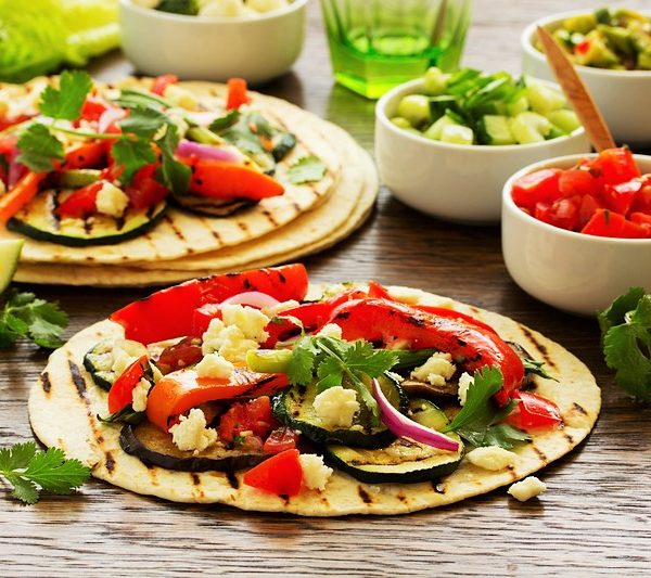 Gebackene Vegane Tacos mit Molesauce
